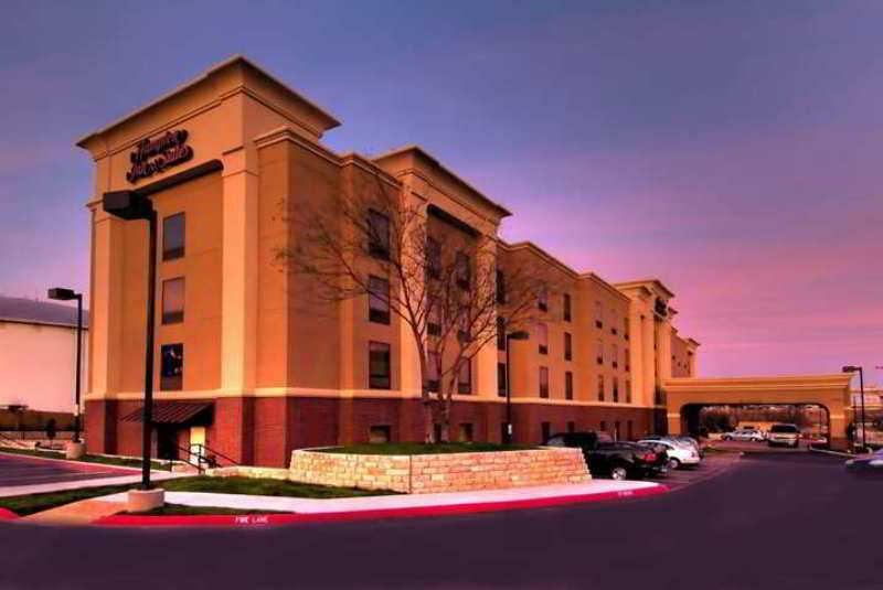 Hampton Inn And Suites San Antonio Airport Zewnętrze zdjęcie